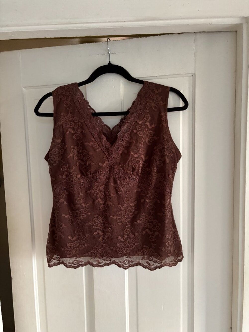 Vintage Brown Lace V-Neck Tank - PL - Picture 2 of 4